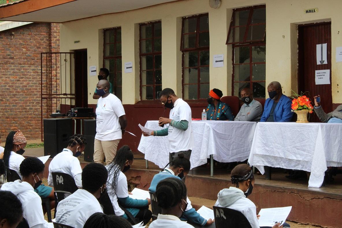 Understanding the impacts of COVID-19 in our daily lives through the One Health lens